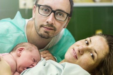 Annoncer la naissance de son bébé en créant son espace de photos privées