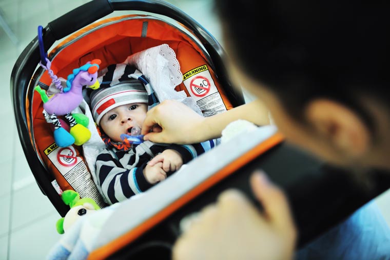 Pour partager l'évolution de votre bébé, créez votre compte parent et partager les photos/vidéos avec vos proches en toute sécurité
