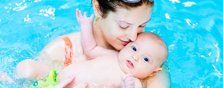 Bébé nageur : de bonnes occasion pour faire des photos à partager avec ses proches
