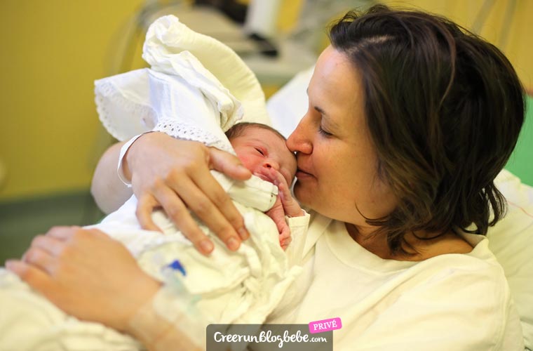 Photos de naissance de bébé : en direct de la maternité, partagez l'arrivée de votre bébé, vos photos et vidéos, de façon sécurisée, avec la famille et les proches
